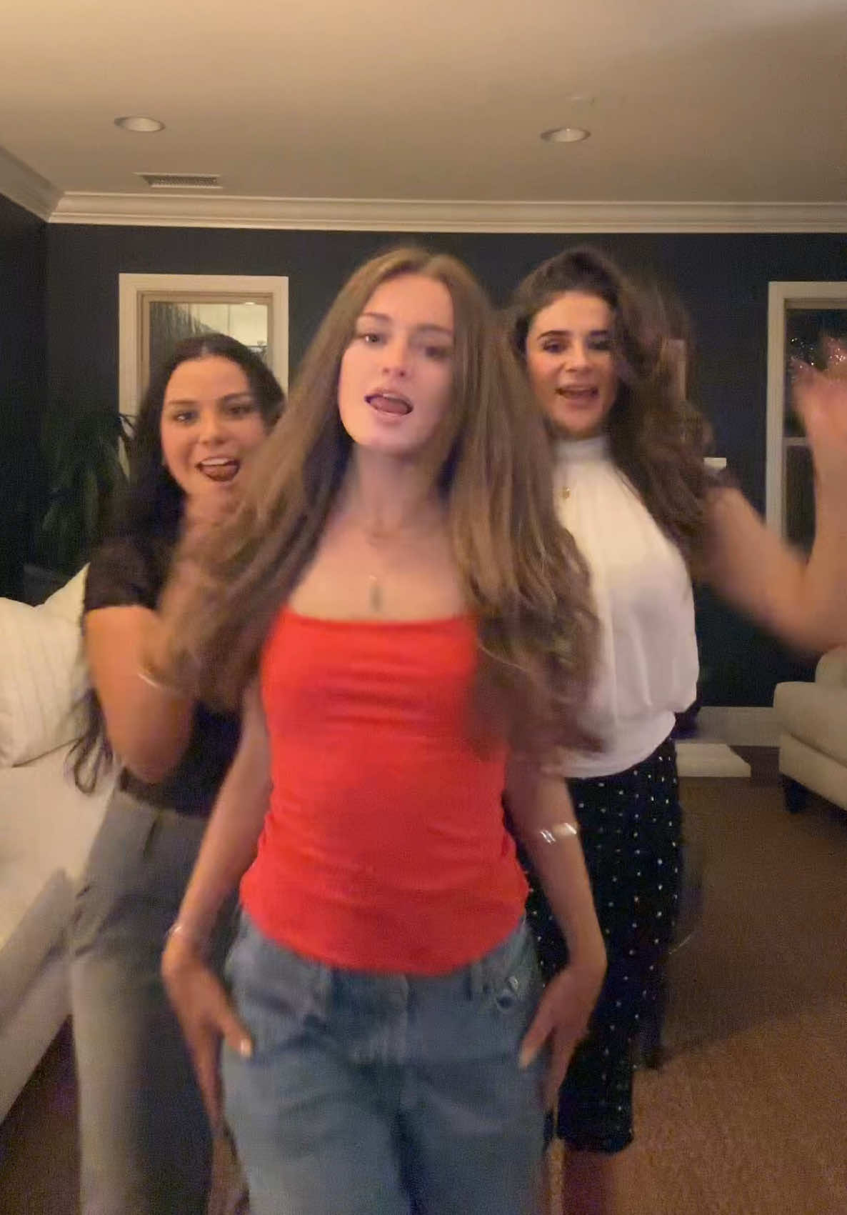 @𝙽𝙸𝙲𝙾𝙻𝙴