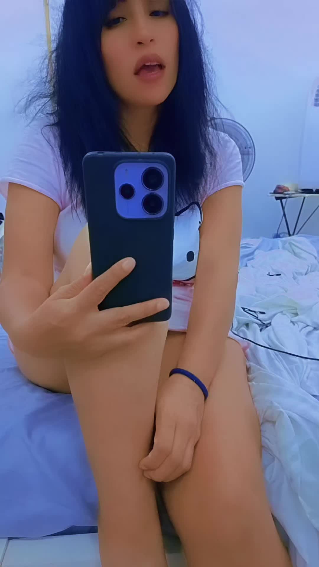 @lady.