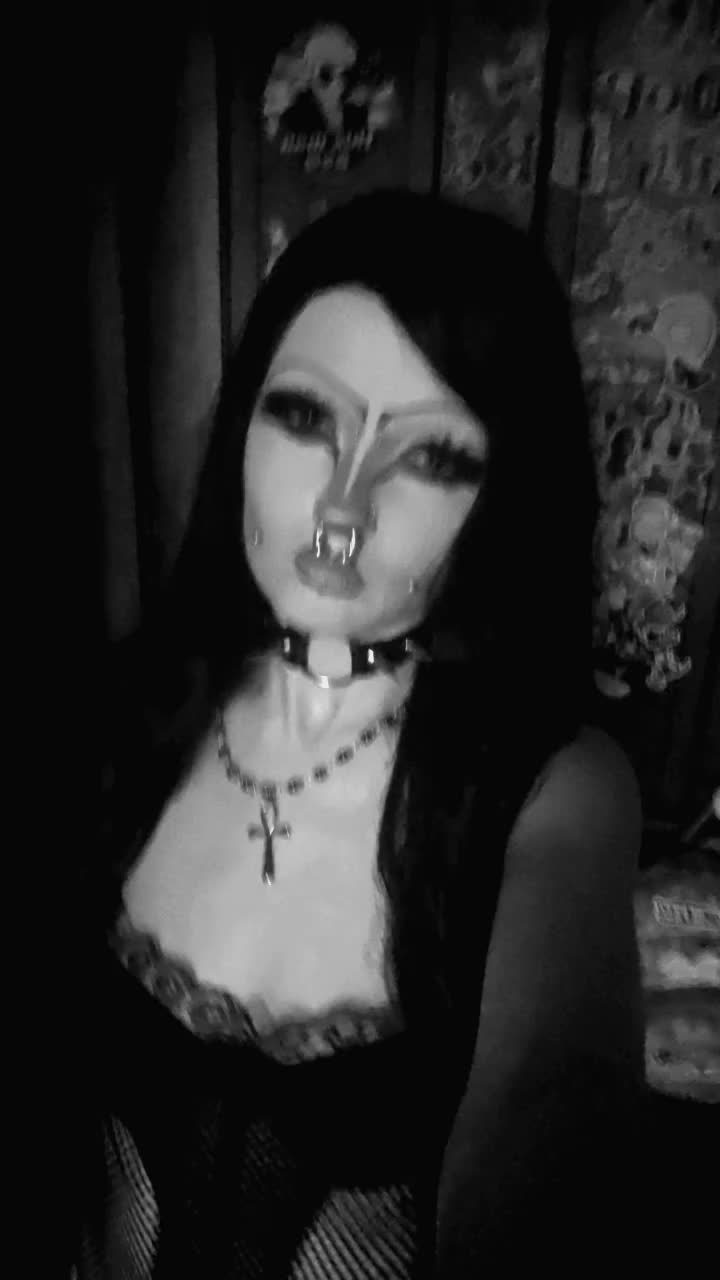 @⛧°.⋆༺⊝ frankie!! ⊝༻⋆.°⛧