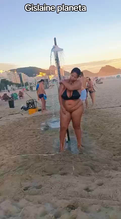 @Gislaine Oficial 🇧🇷🦁❤🌍🔥👑