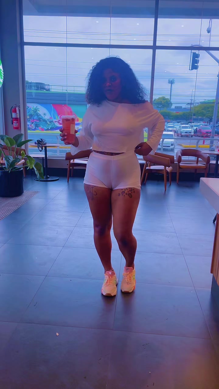 @Tia🥰