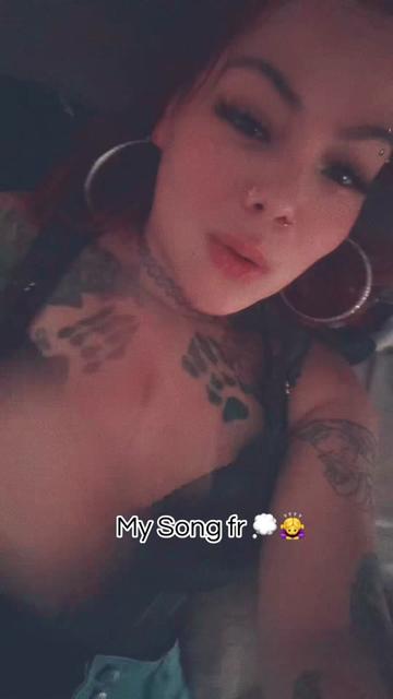 @🪬🖤զųɛɛŋɬąɬɬɛɖ👸🏻👑