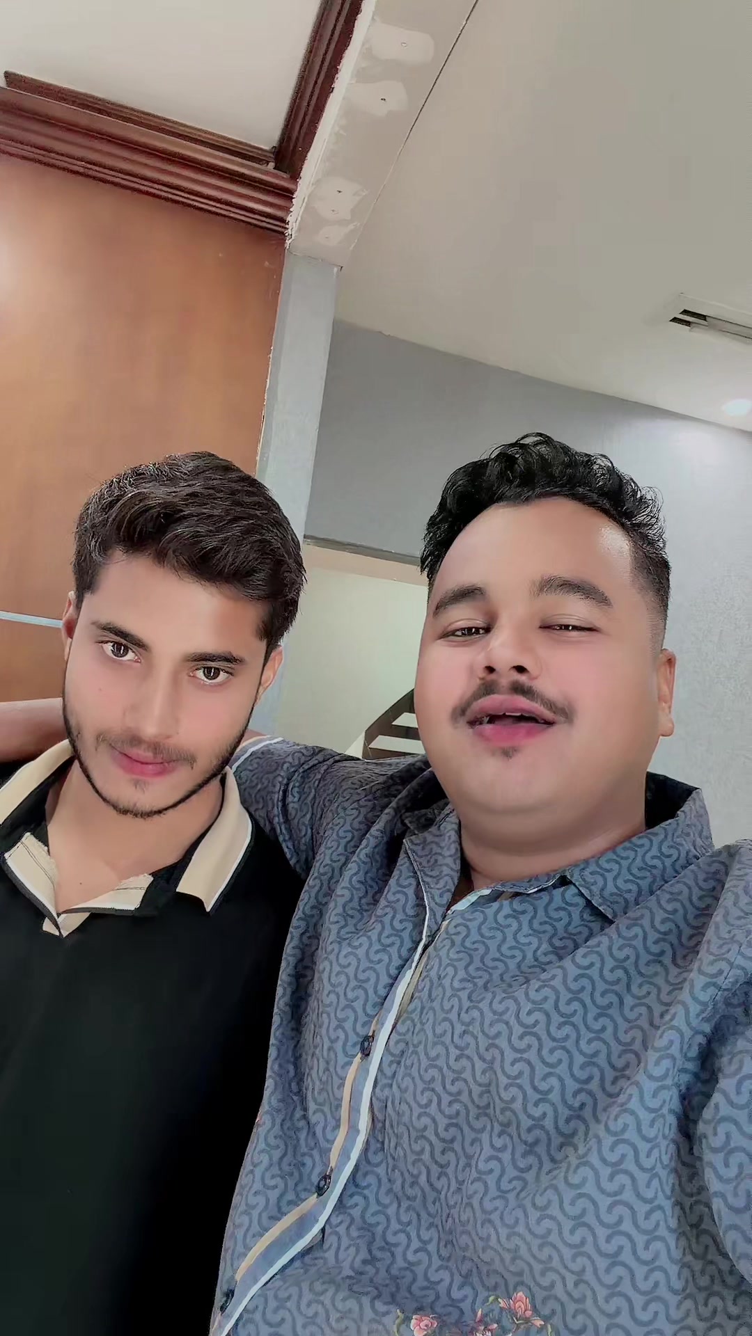 @TABLE FOOD DELIVERY
