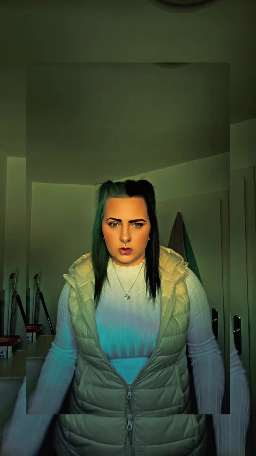 @ThisIsRaveriN