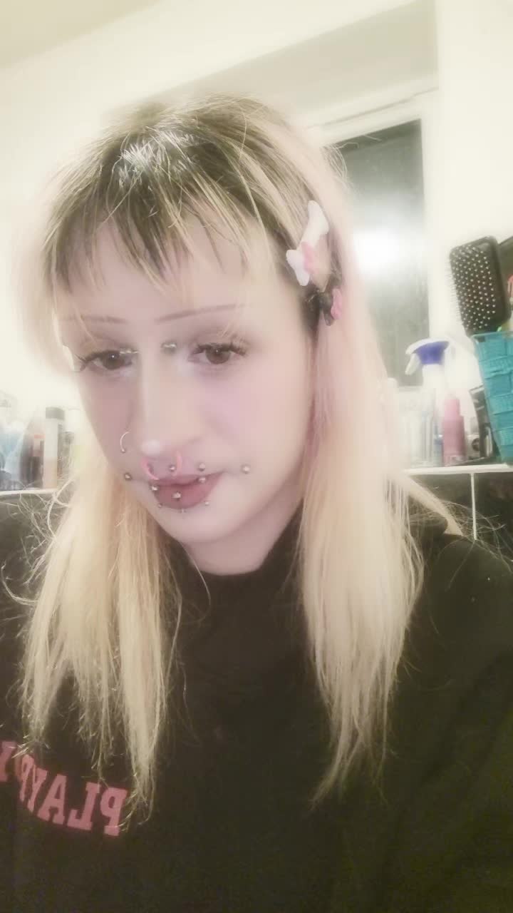@adni-small streamer