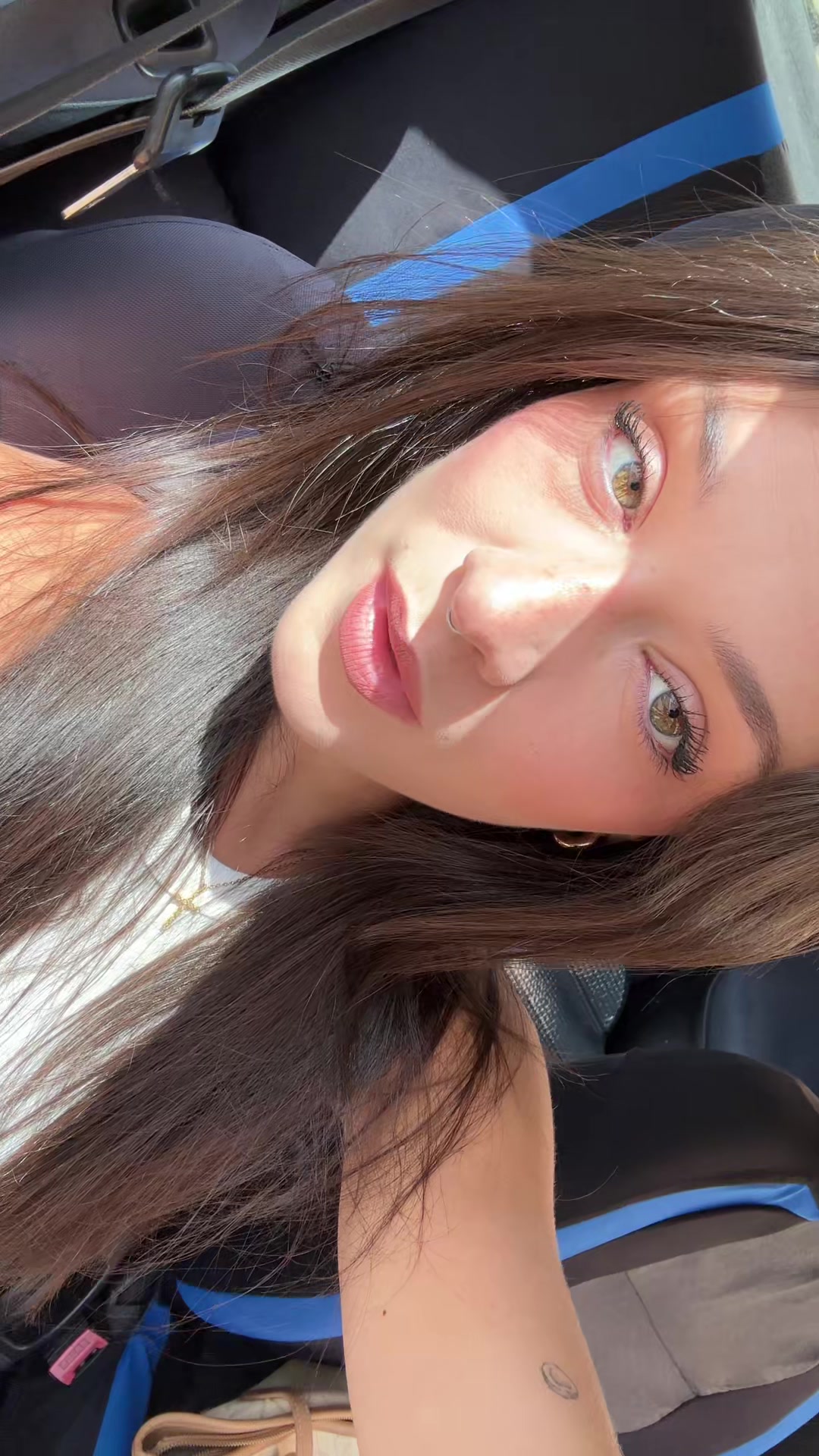 @Larita