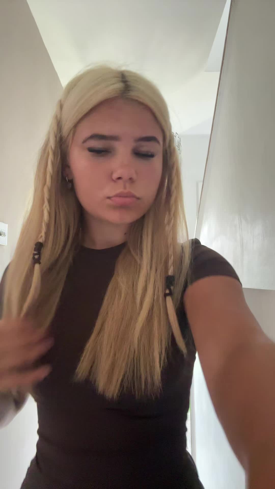 @laceylivex1