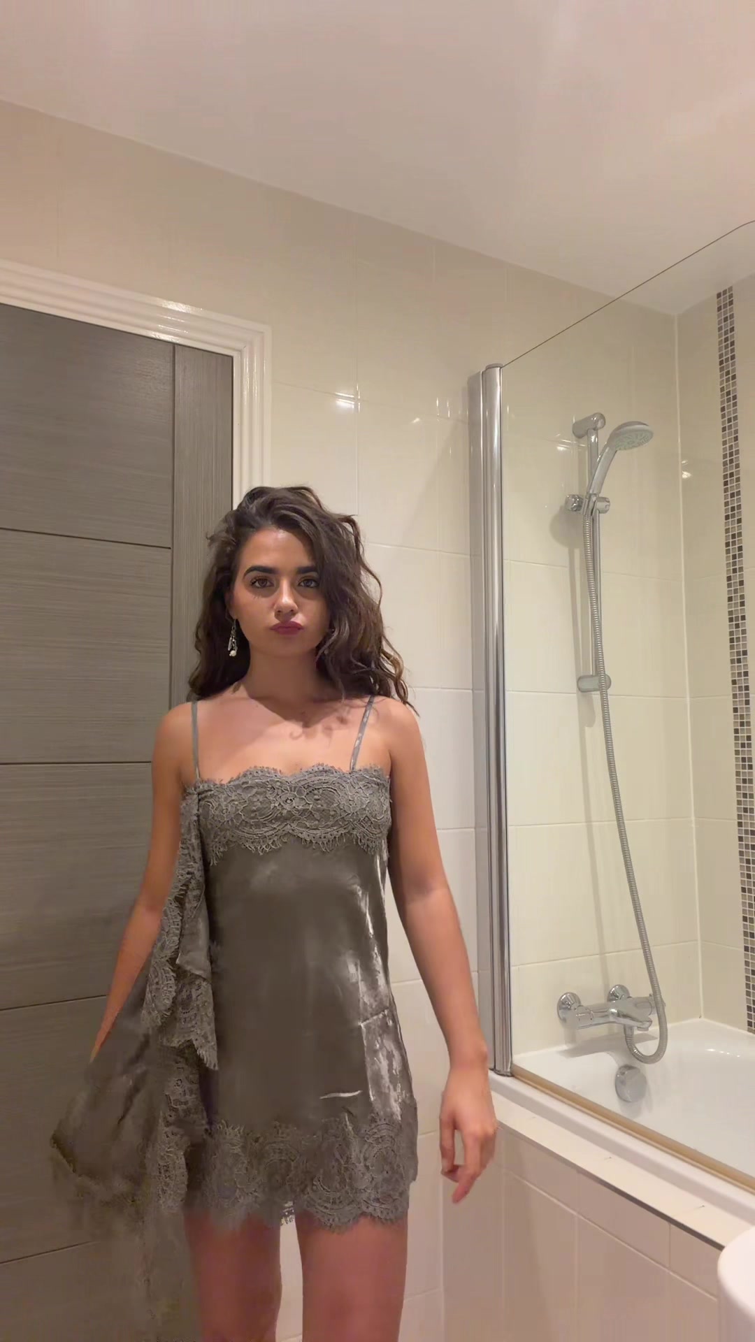 @pollyallen_
