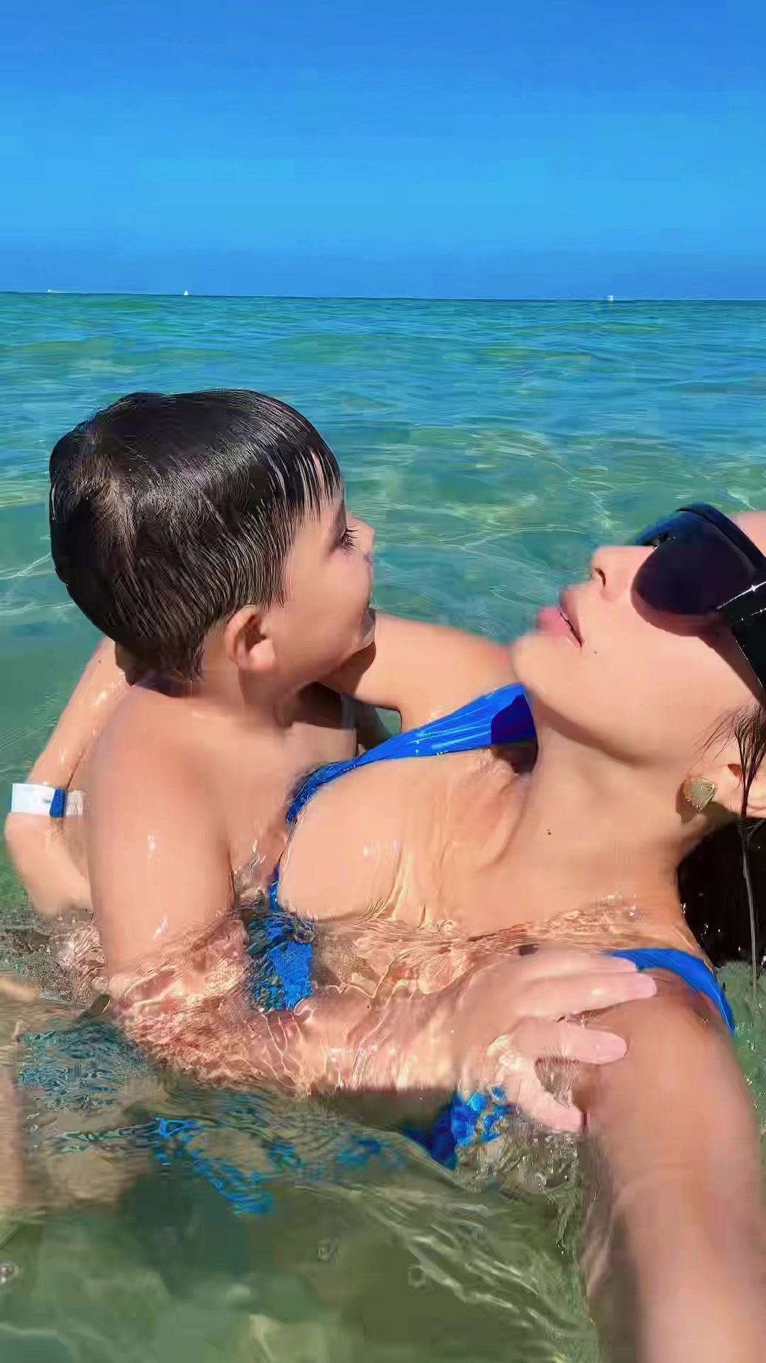 @Shirley Alc&aacute;ntara