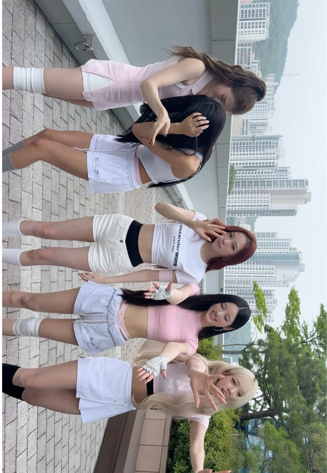 @MEOVV