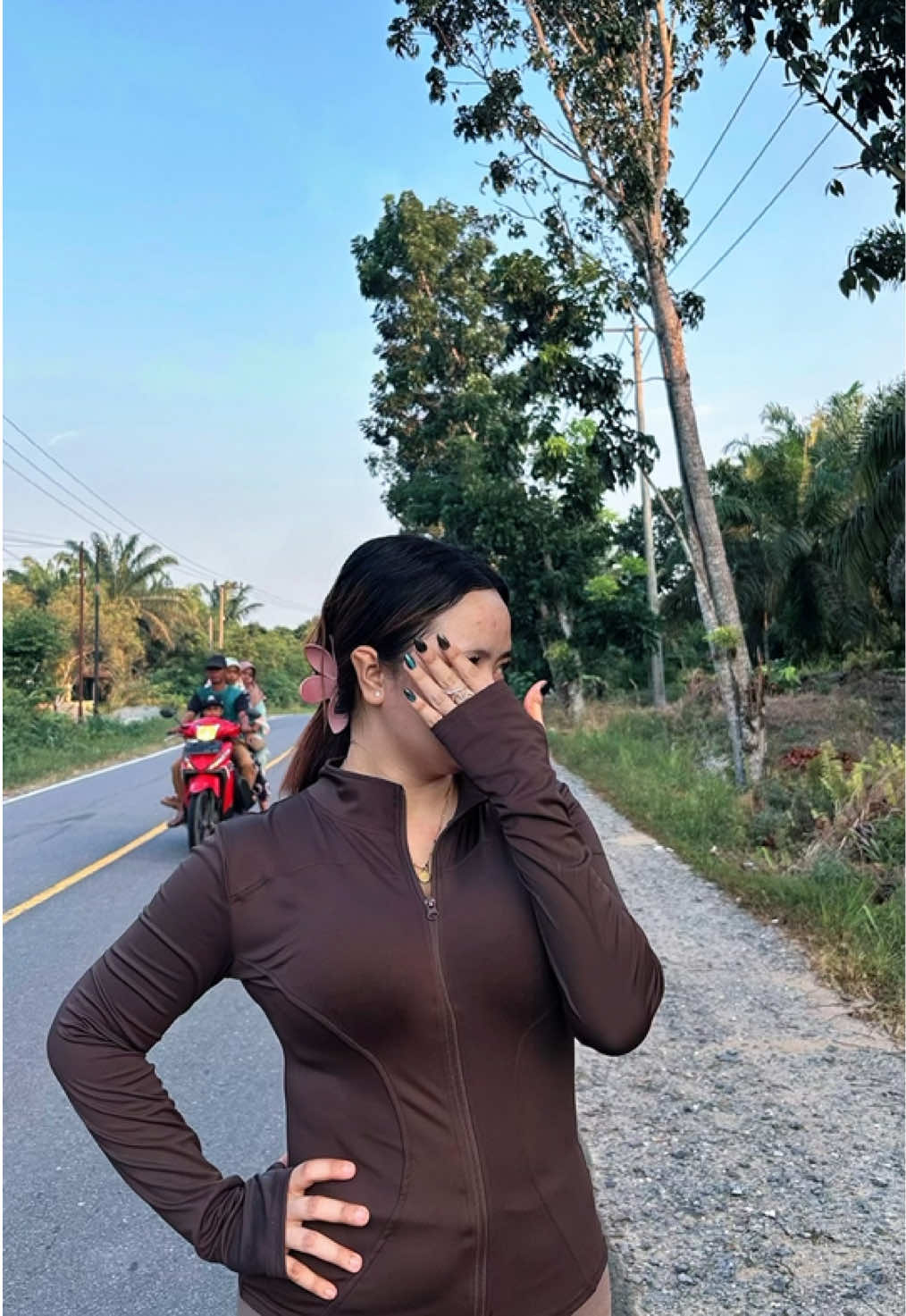 @Rnjni