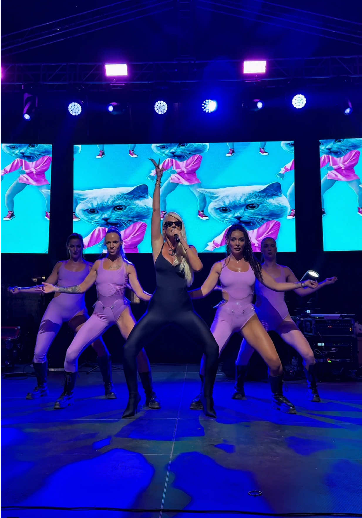 @Jelena Karleu&scaron;a