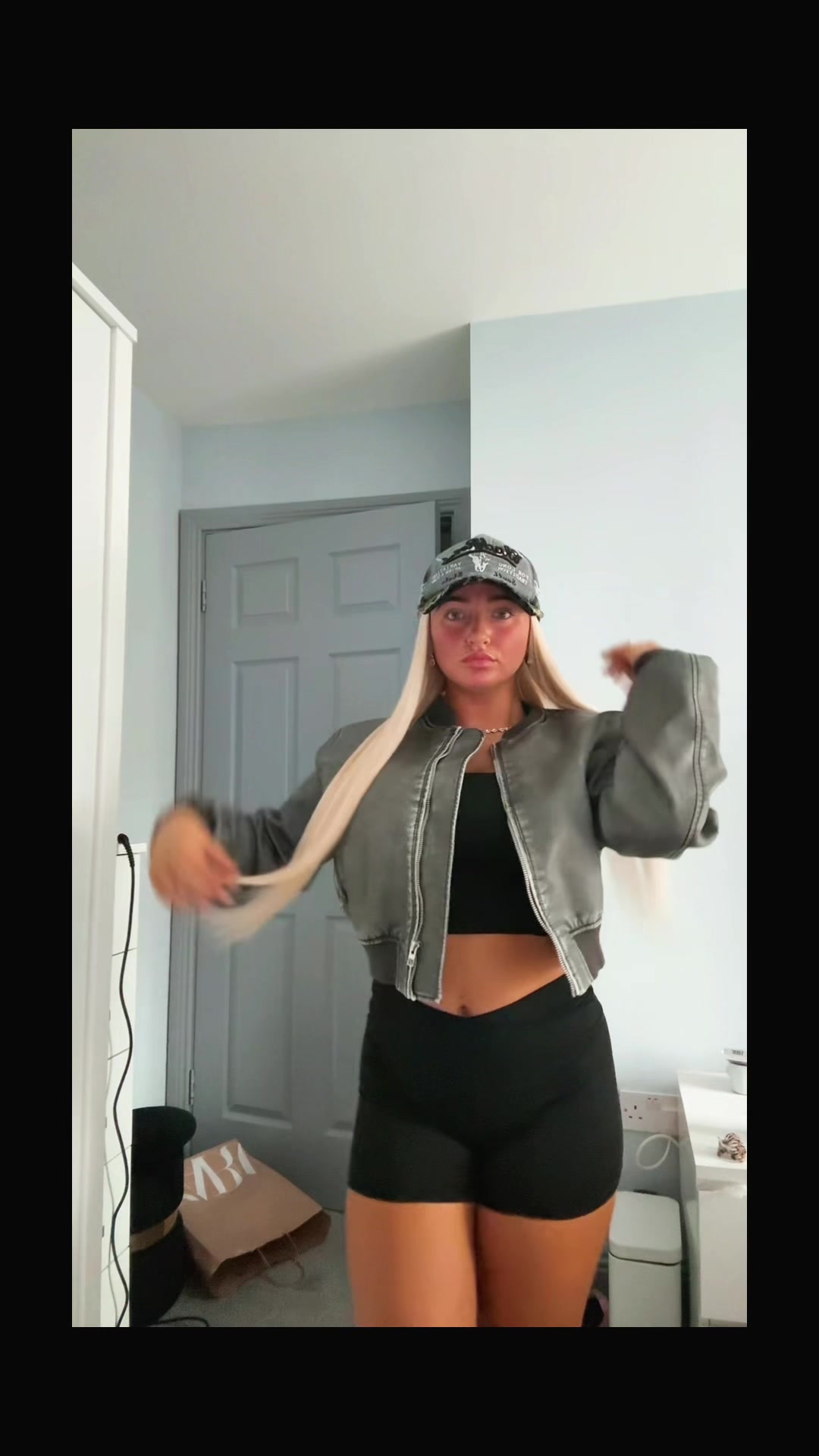 @Paigehannonx