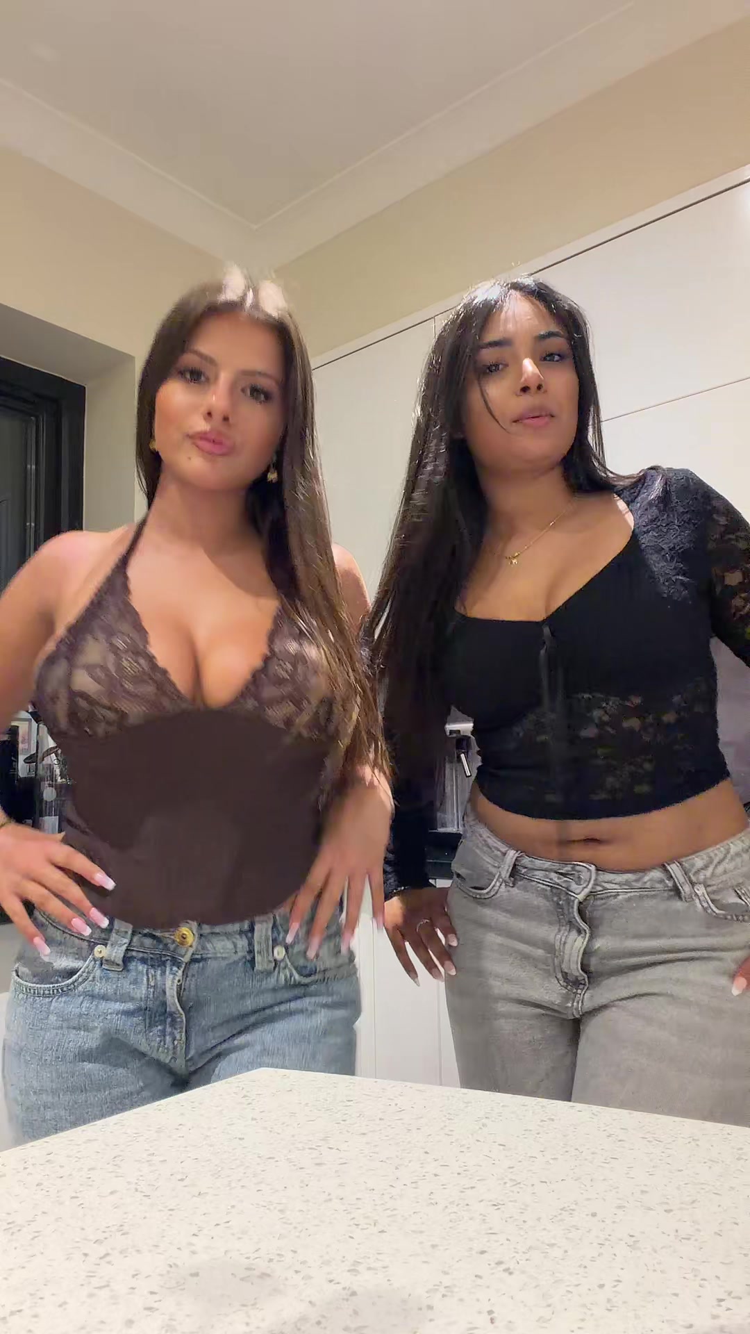 @user824282422