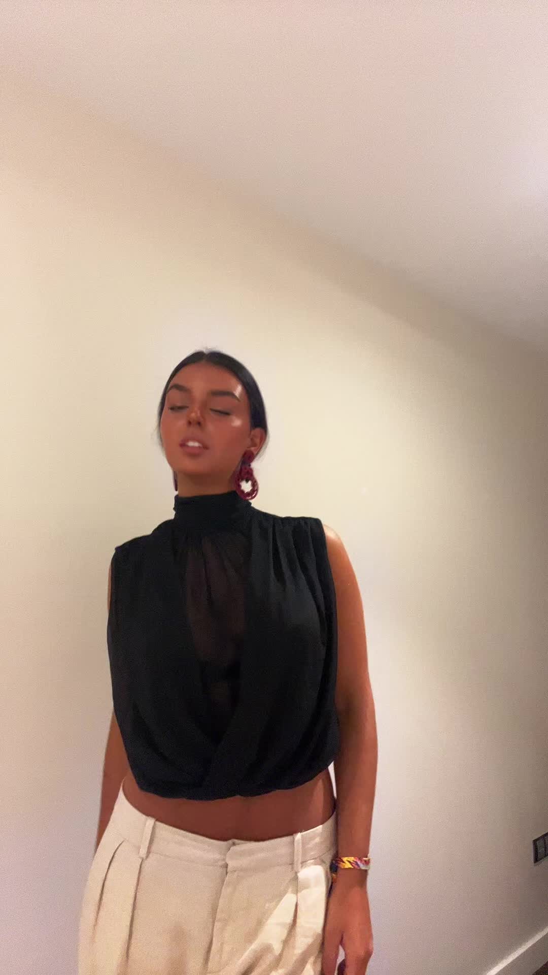 @adrianagago