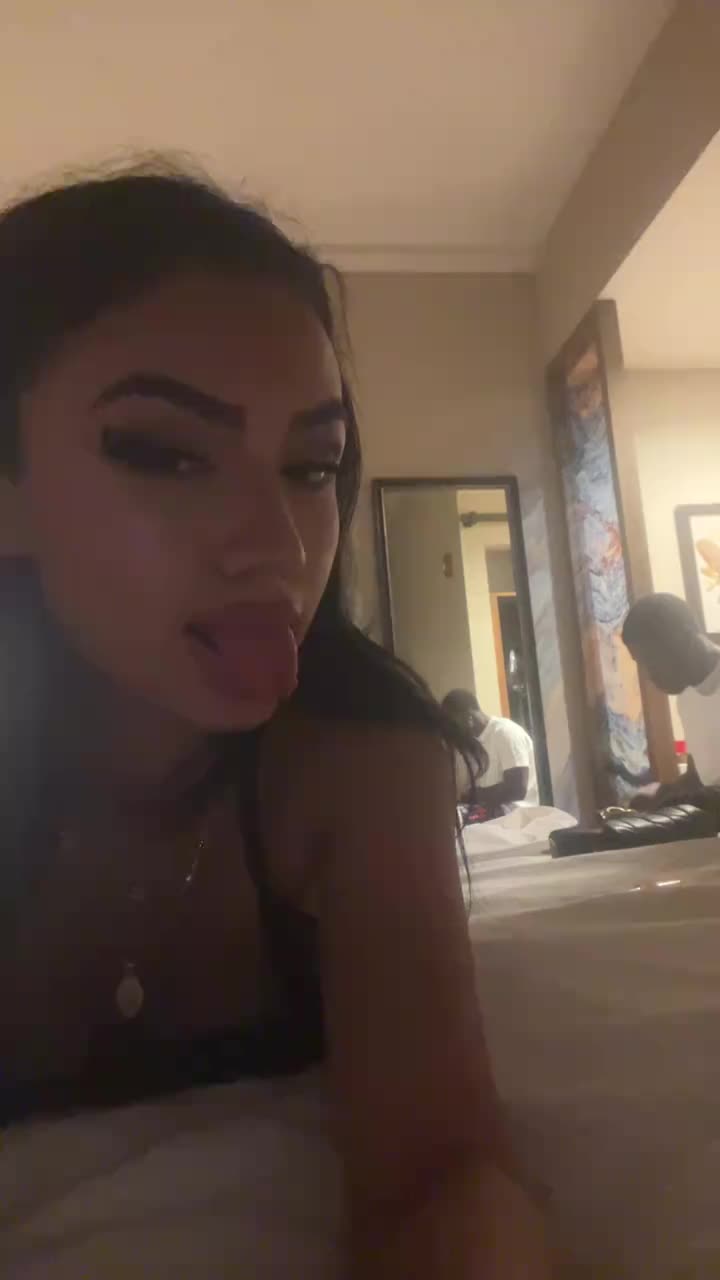 @Liliana🦋