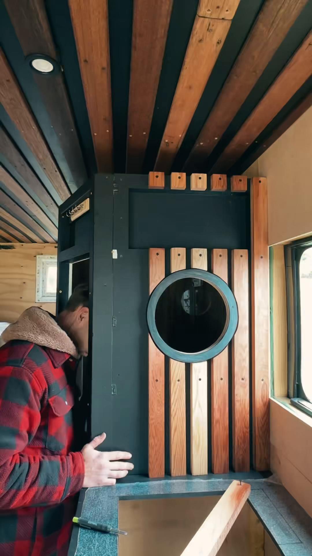 @JamminBuilds | Vanlife