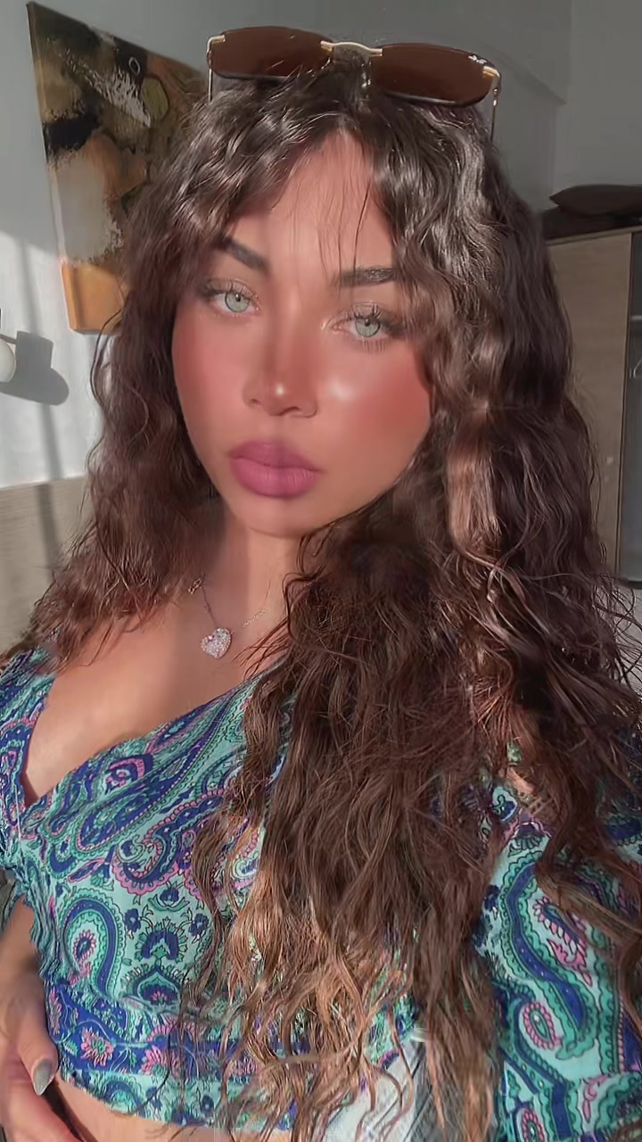@elenaa.mua_