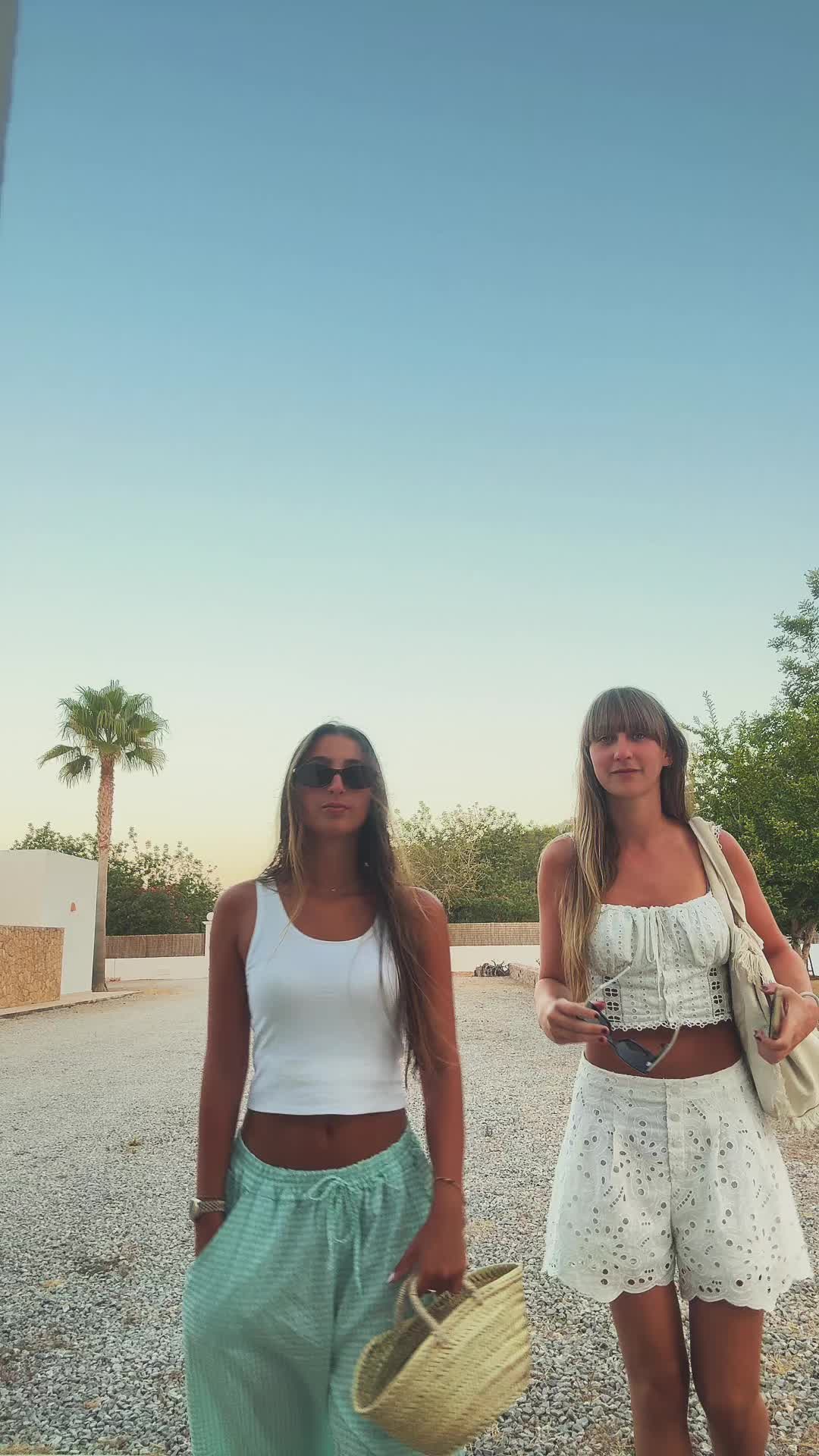 @andreab