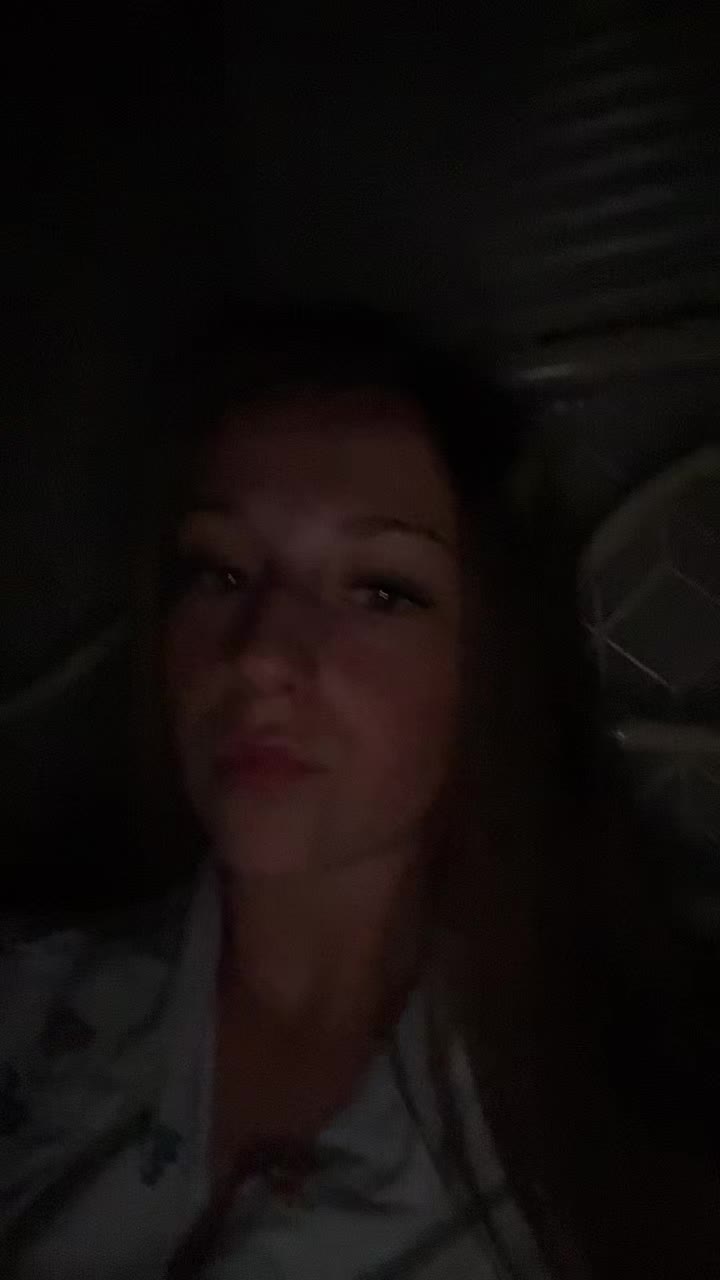 @𝐄𝐕𝐈𝐄𝐒 𝐒𝐏𝐀𝐌