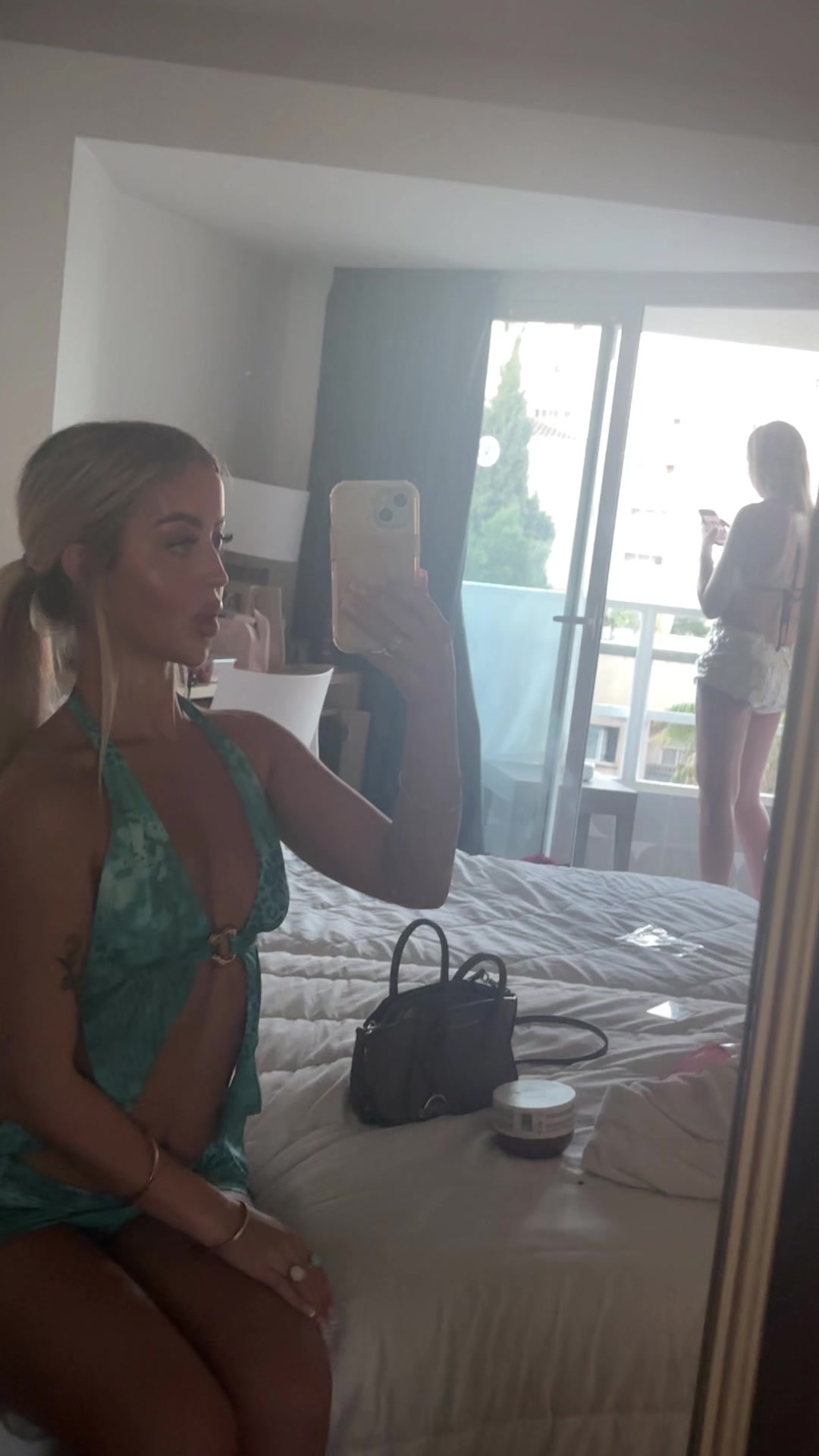 @shaunakenny9