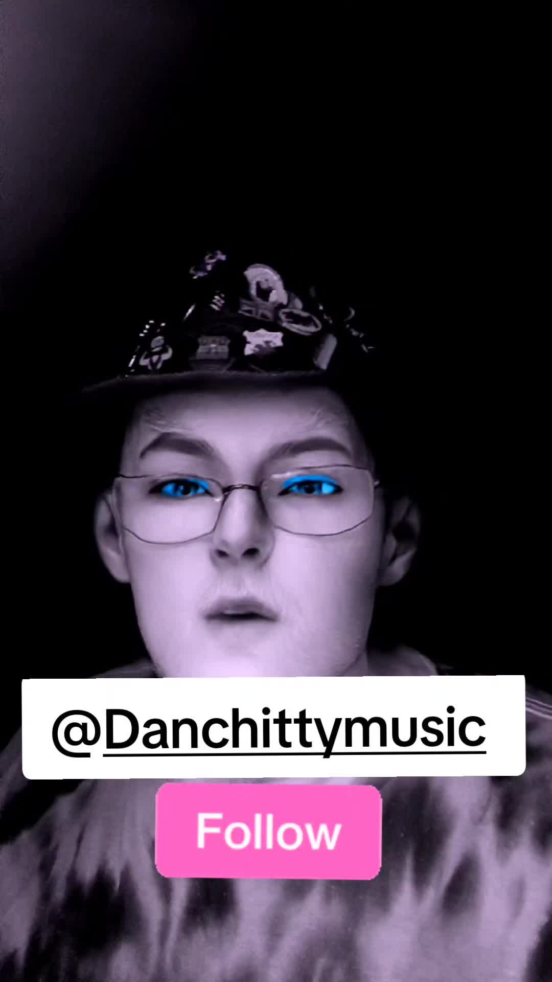 @DressingGownDerek2🔊❤️🔔🌙💜