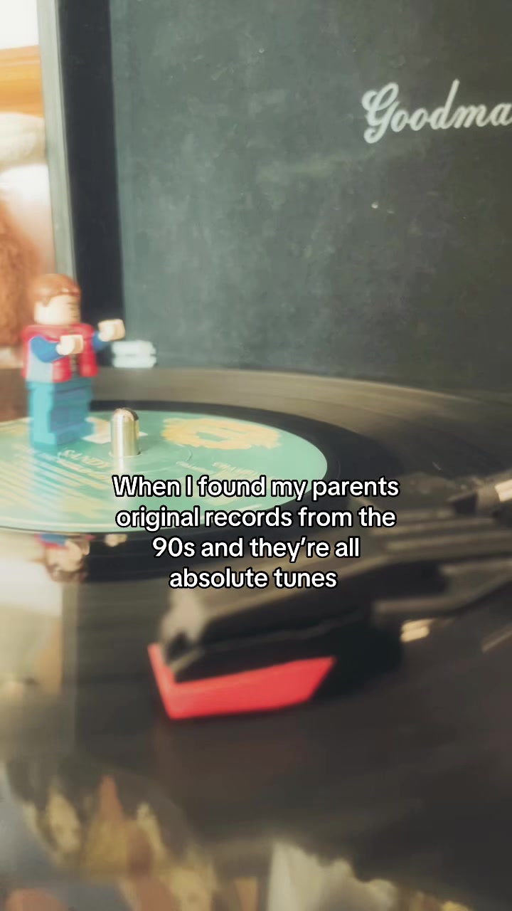 @✯ 𝐌𝐚𝐫𝐭𝐲 ✯