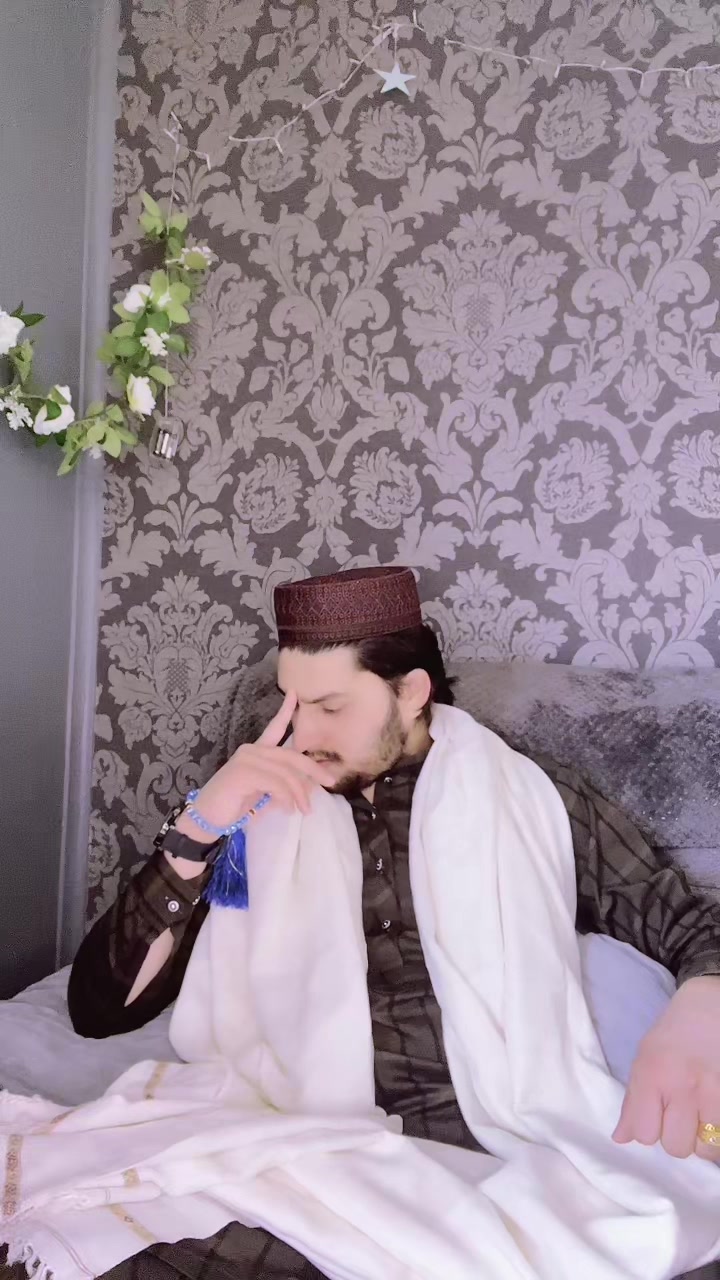 @Royaljutt is Back🇬🇧🇵🇰🦅🔥