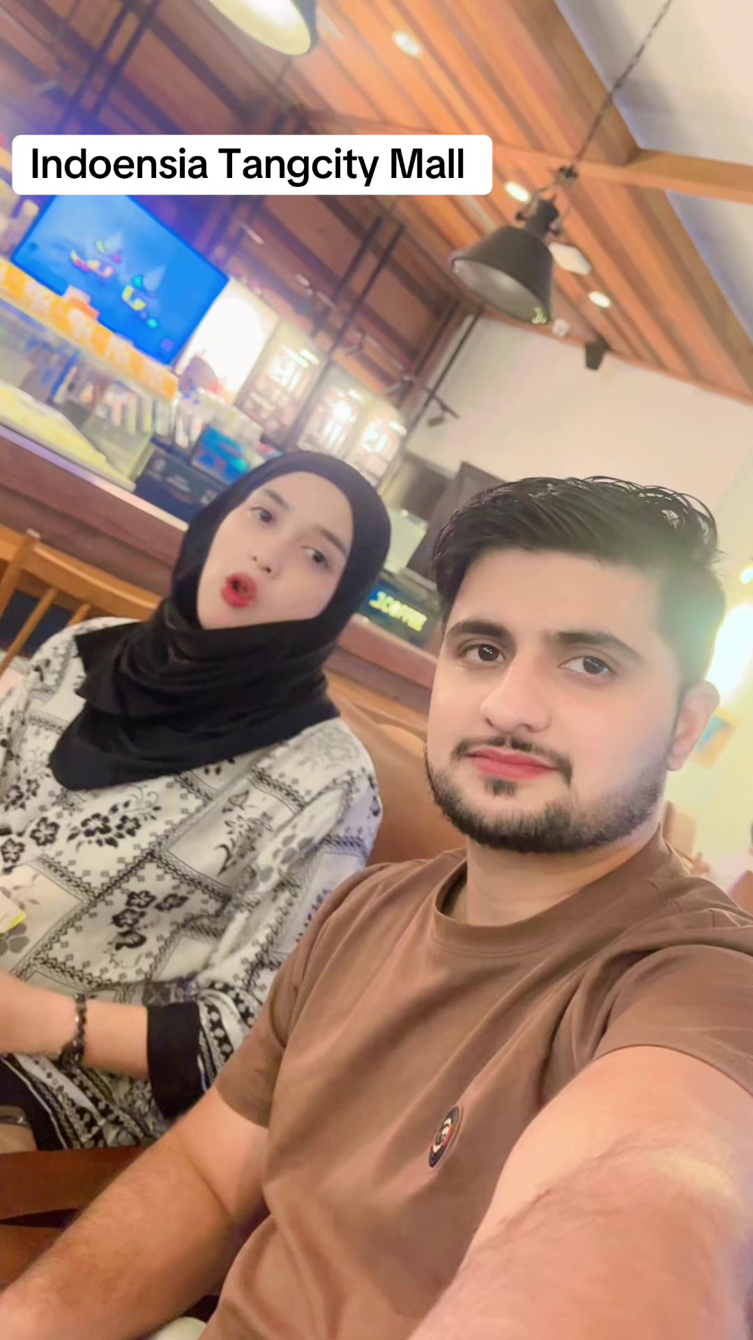 @Zeeshan_Vlogs