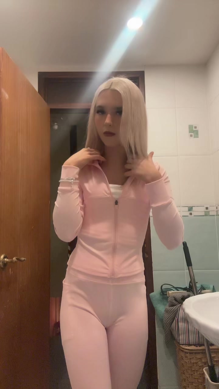 @𝐤𝐨𝐝𝐢𝐞𝐟𝐨𝐰𝐥𝐝𝐬
