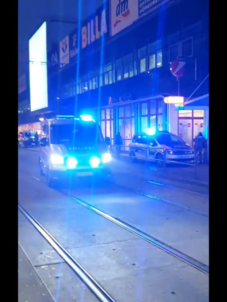 @Berufsrettung1