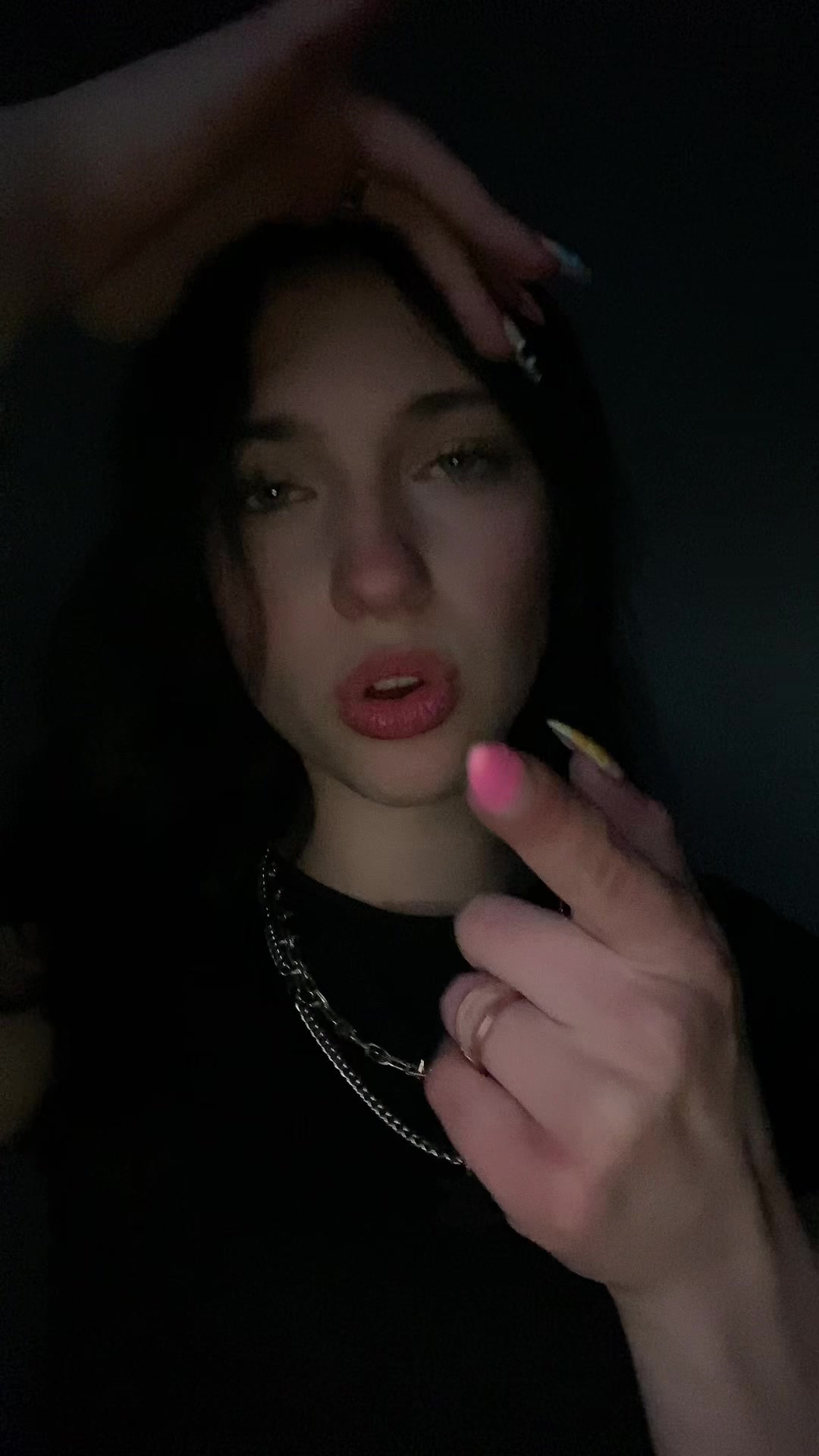 @🦕isa who?