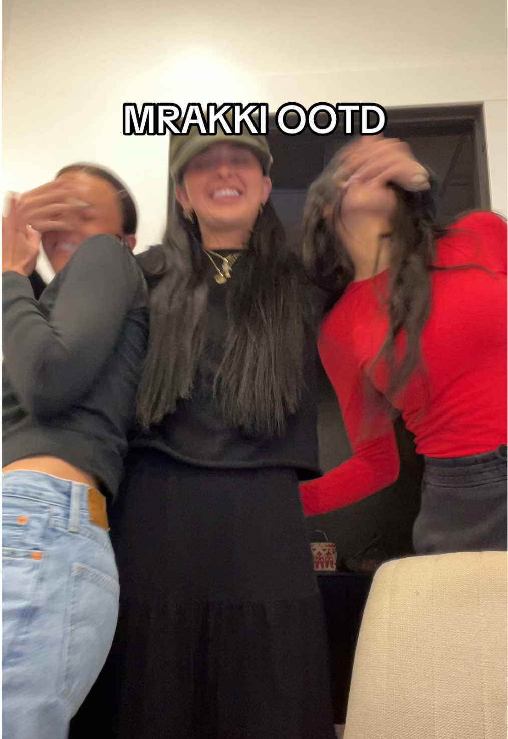 @MrakkiBrowBar