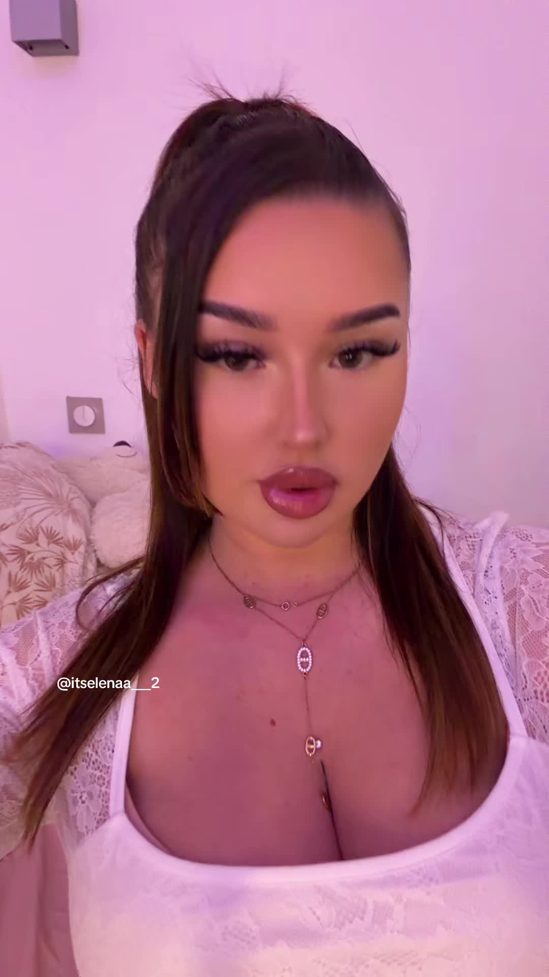 @itselenaa___2