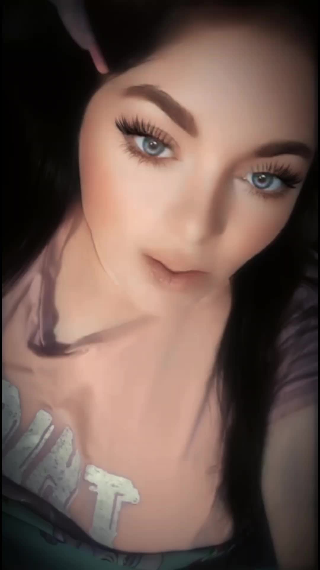 @🍒𝒮𝒽𝒶𝓃𝒶 ~𝓁o𝓊𝒾𝓈𝑒🍒