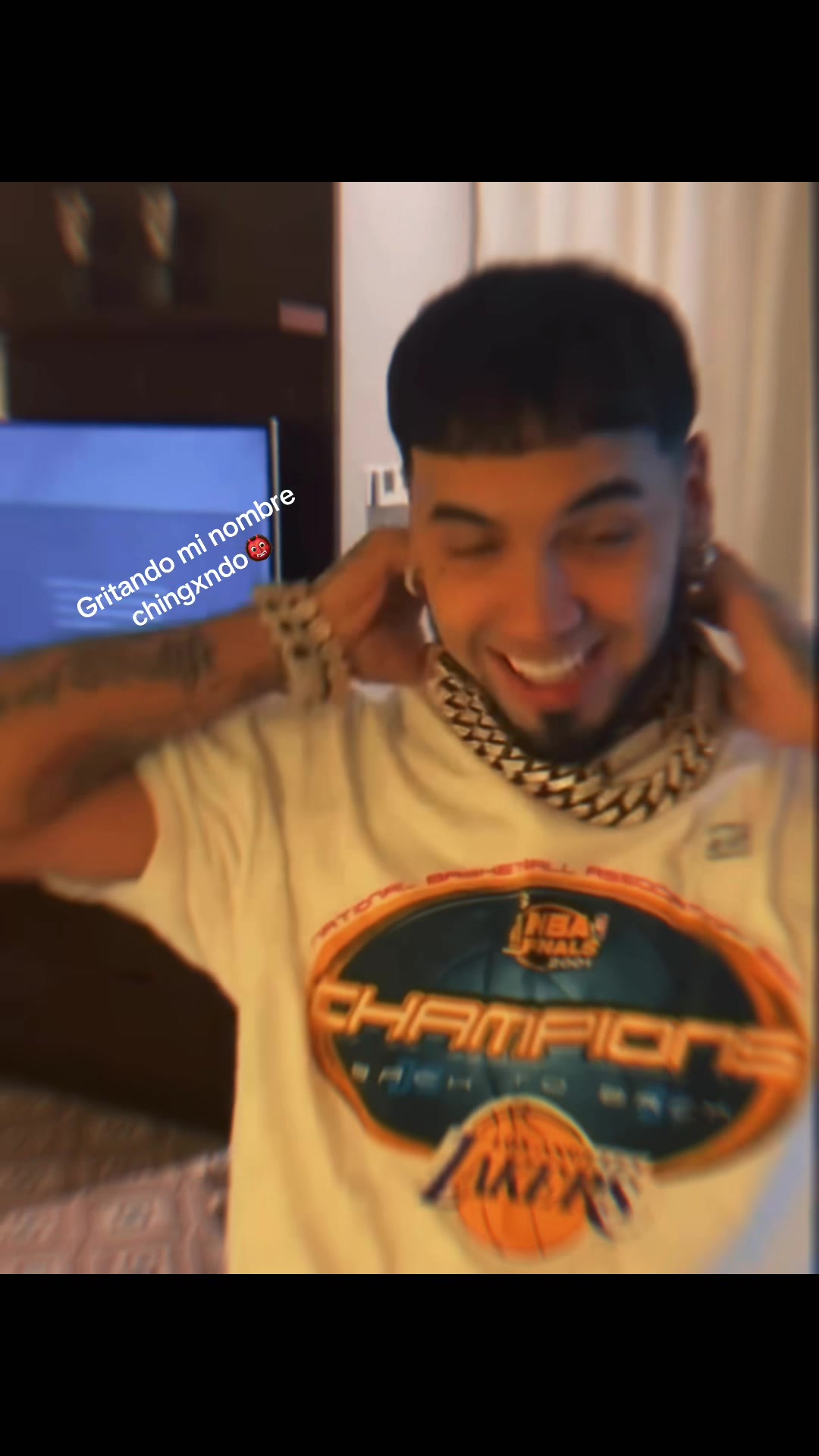 @👹
