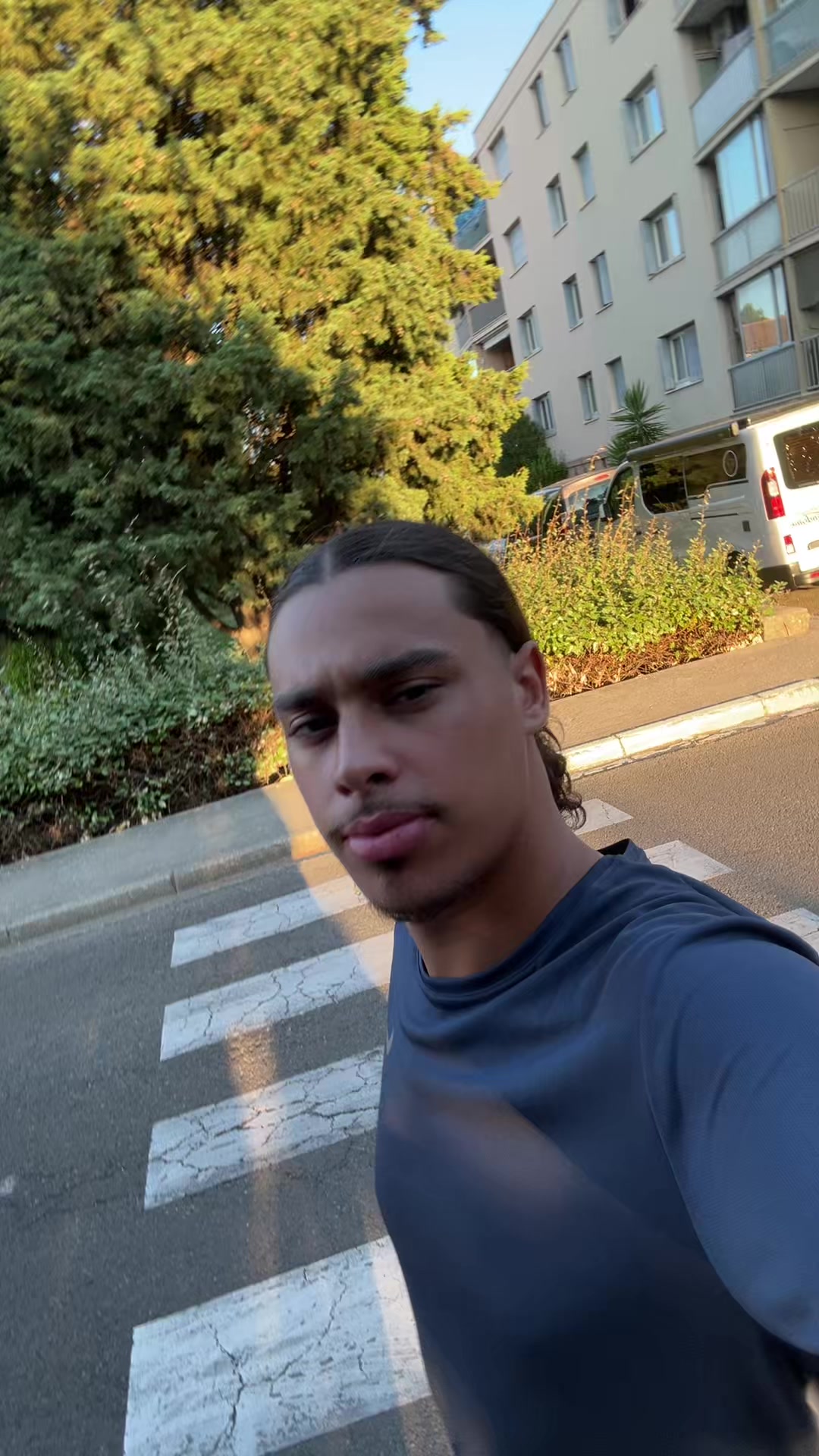 @7