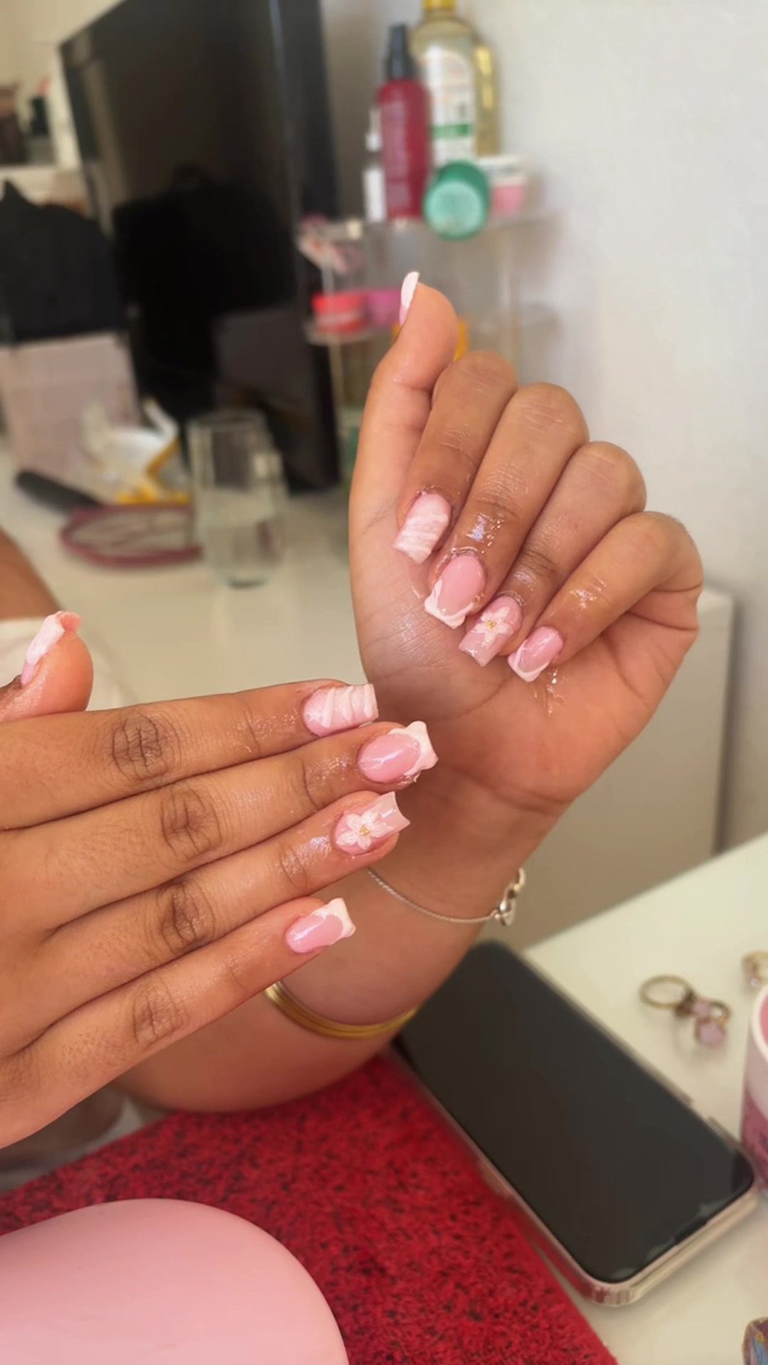 @𝓔𝓵𝓵𝓪💕