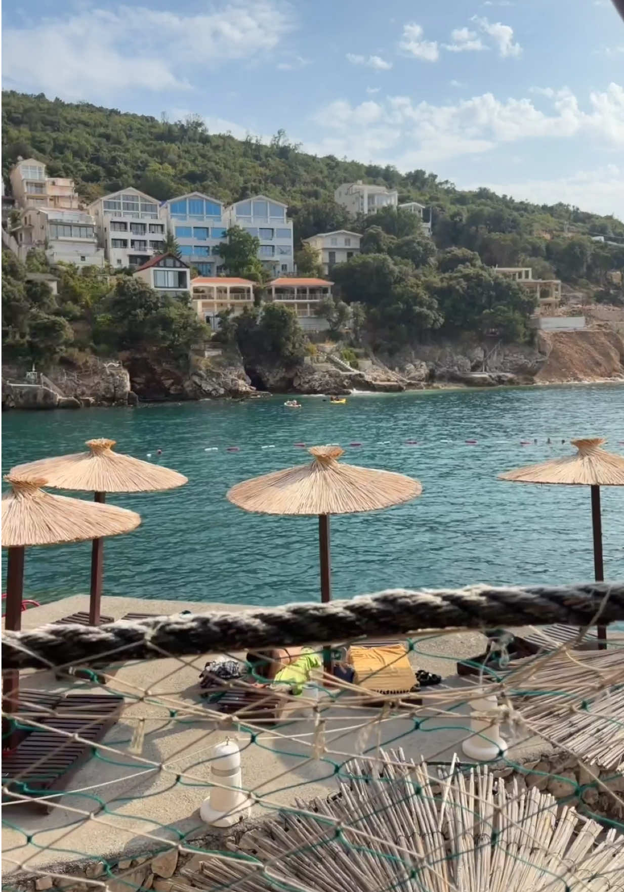 @Travelismytherapy - Zizi -