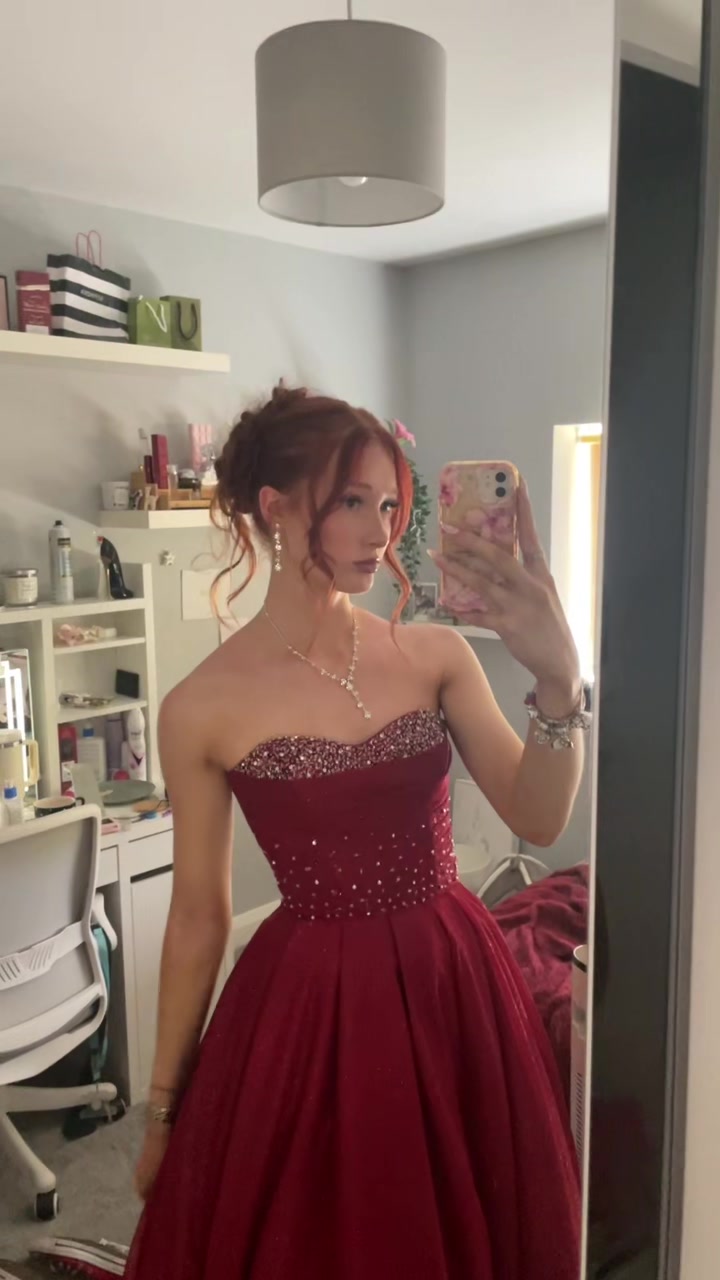 @𝐟𝐥𝐨🎱🍸