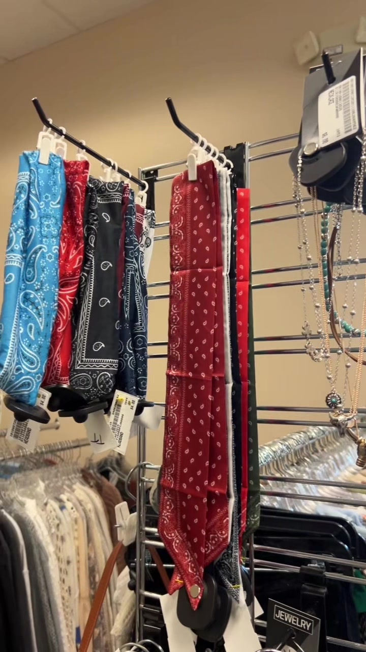 @Plato&rsquo;s Closet Brighton