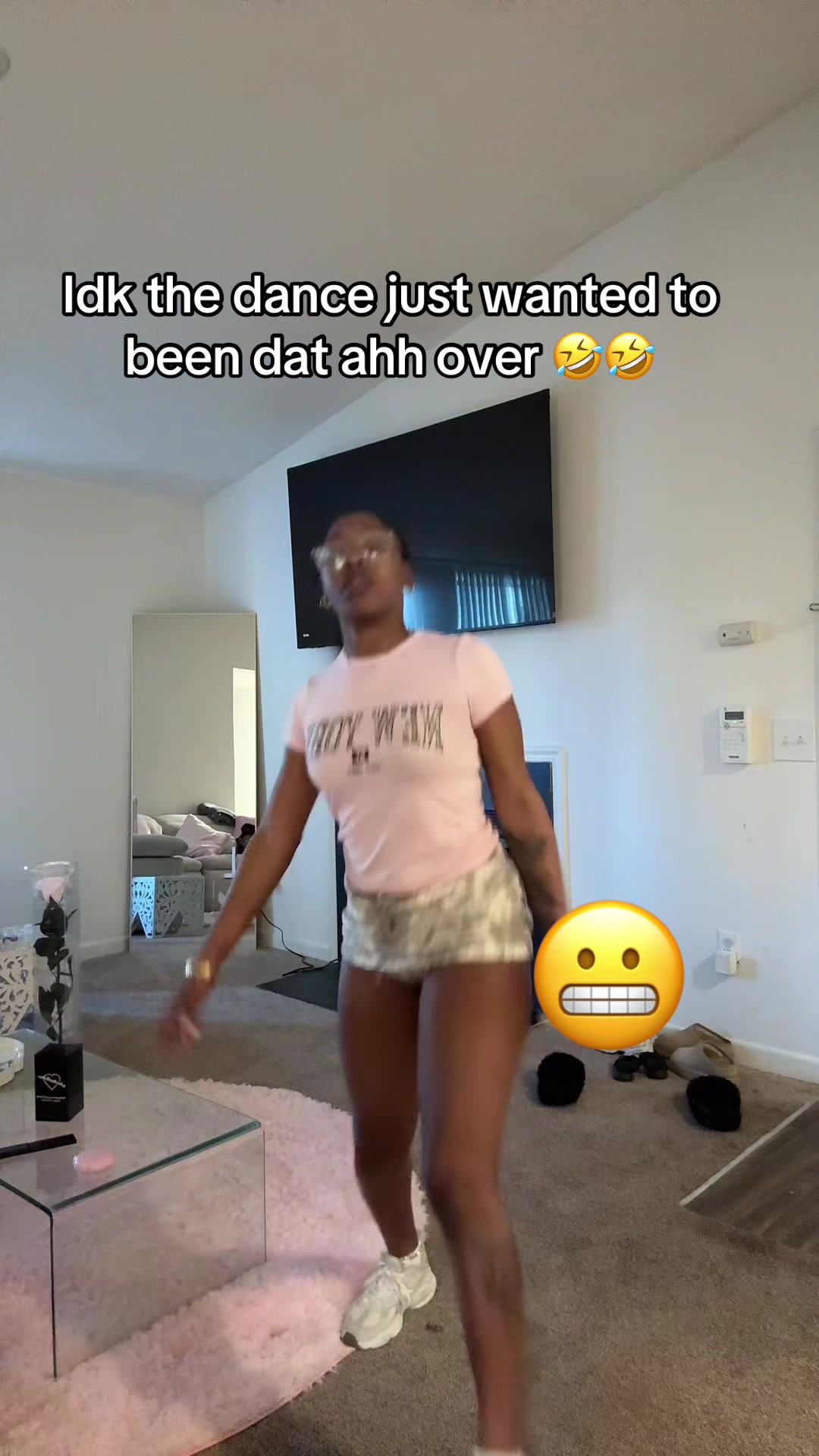 @PrettyWithaScar