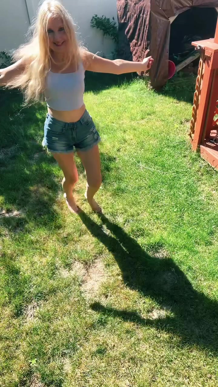 @Lori (Pixie) 🧚&zwj;♀️