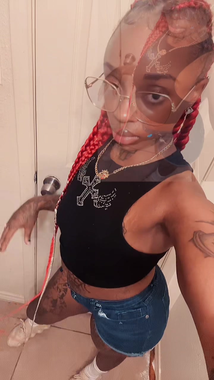 @PR3TTYFACE_DEE