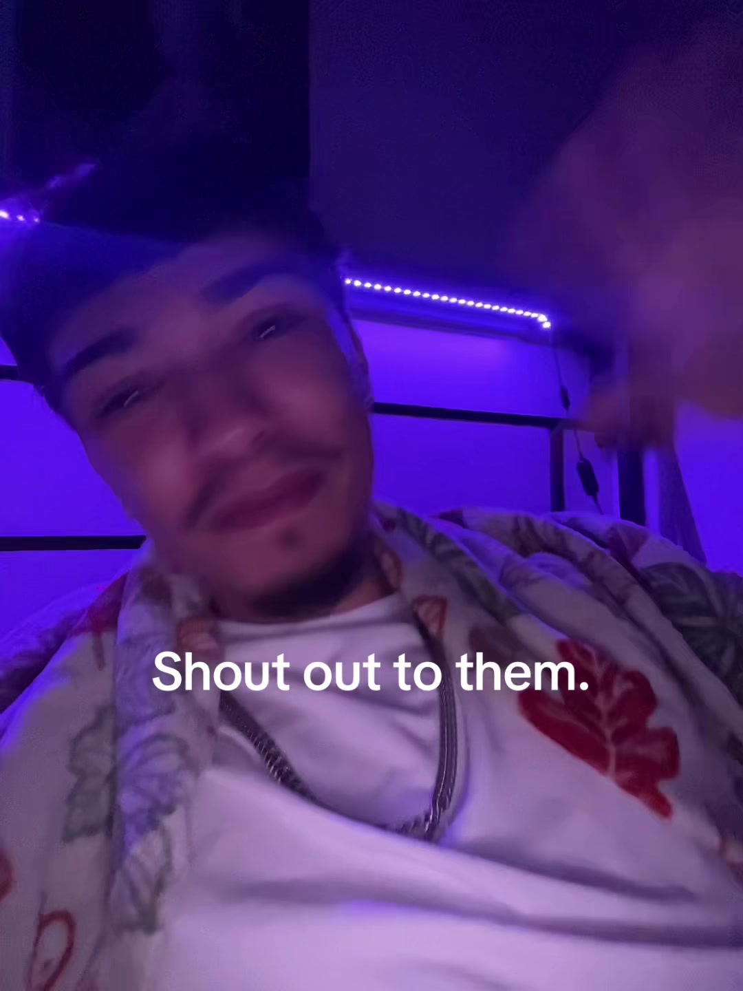 @￼