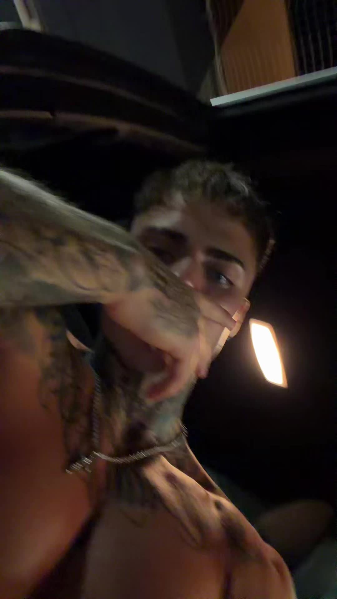 @daaniisndvv