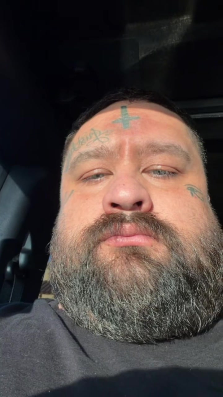 @Mannybagadonuts