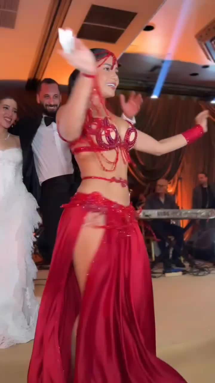 @mariana🇨🇴🇷🇴🇭🇺