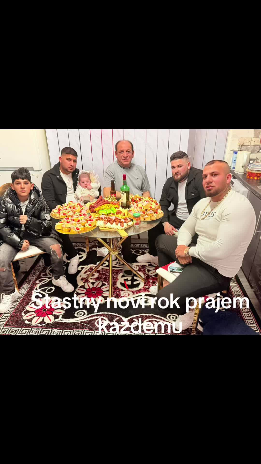 @petoholub121