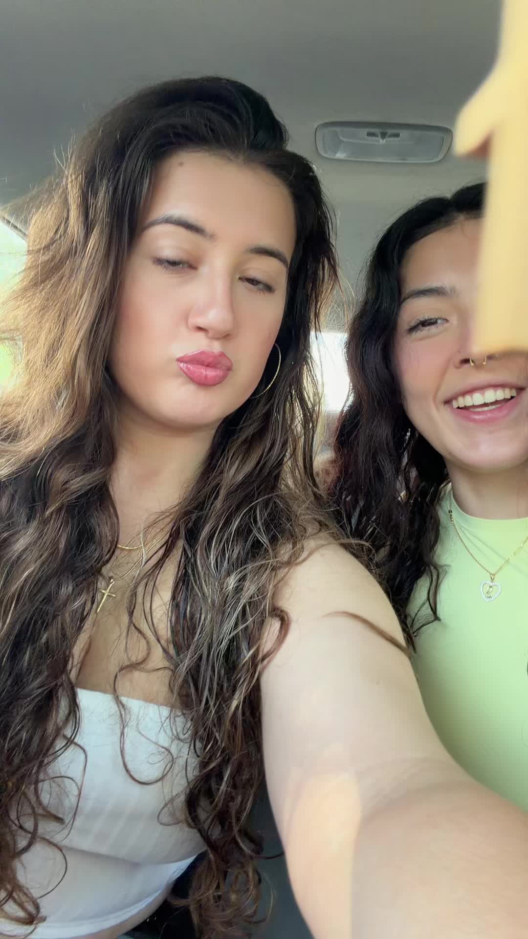 @liv<33